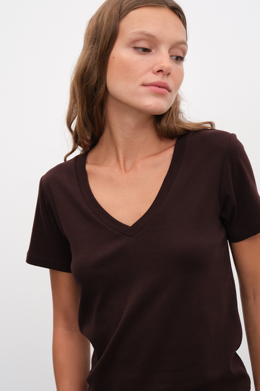 V Neck Fitted T-shirt in Micro-Ribbed Cotton