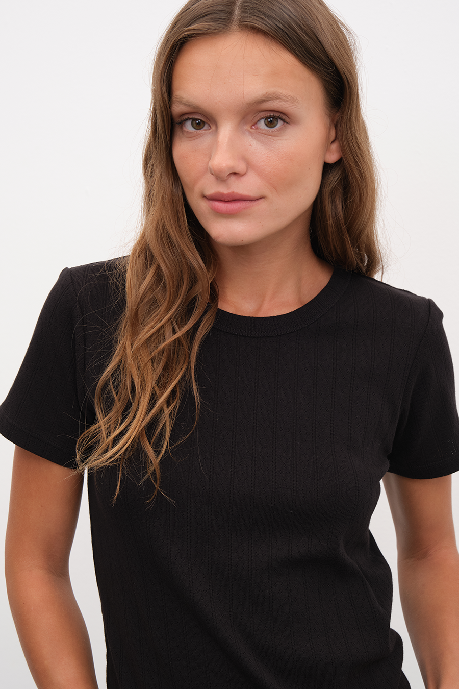 Crew Neck Fitted T-shirt in Pointelle Cotton