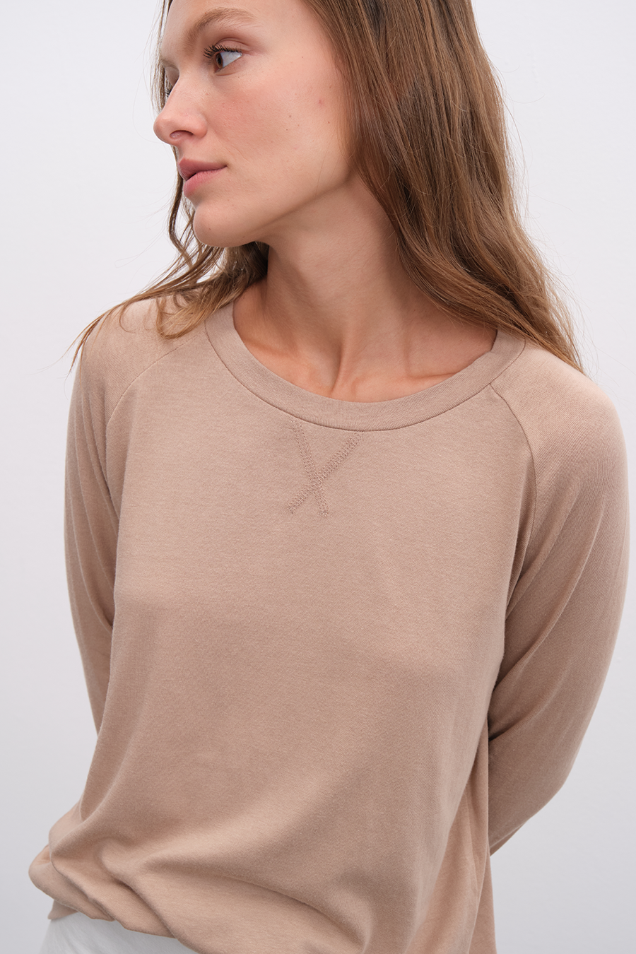 Lightweight Raglan Sweatshirt in Tri-Blend