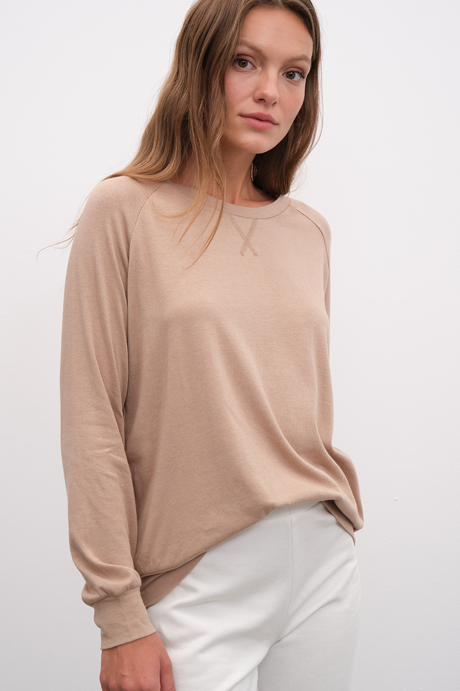 Lightweight Raglan Sweatshirt in Tri-Blend