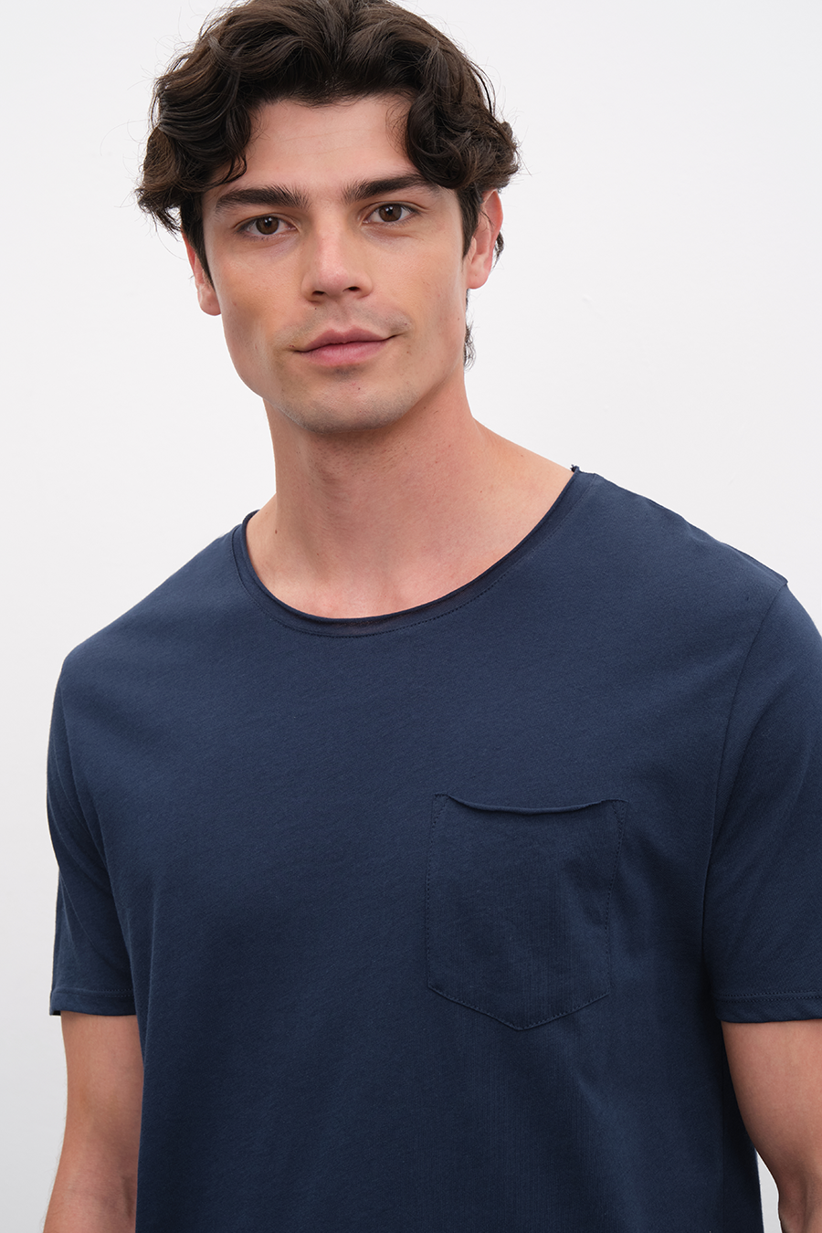 Raw Edge Pocket T-shirt in Lightweight Cotton