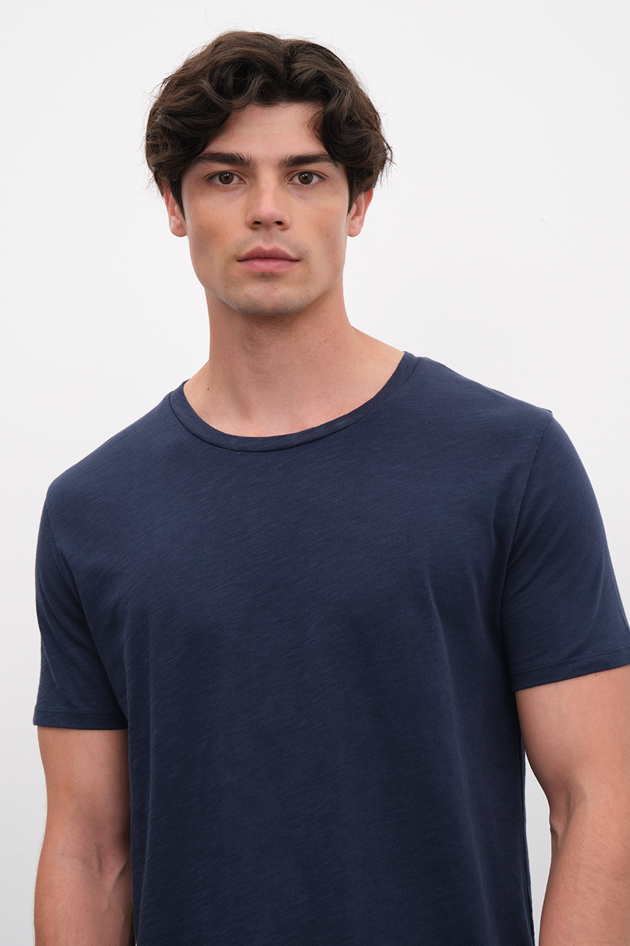 Crew Neck Unisex T-shirt in Slub Cotton