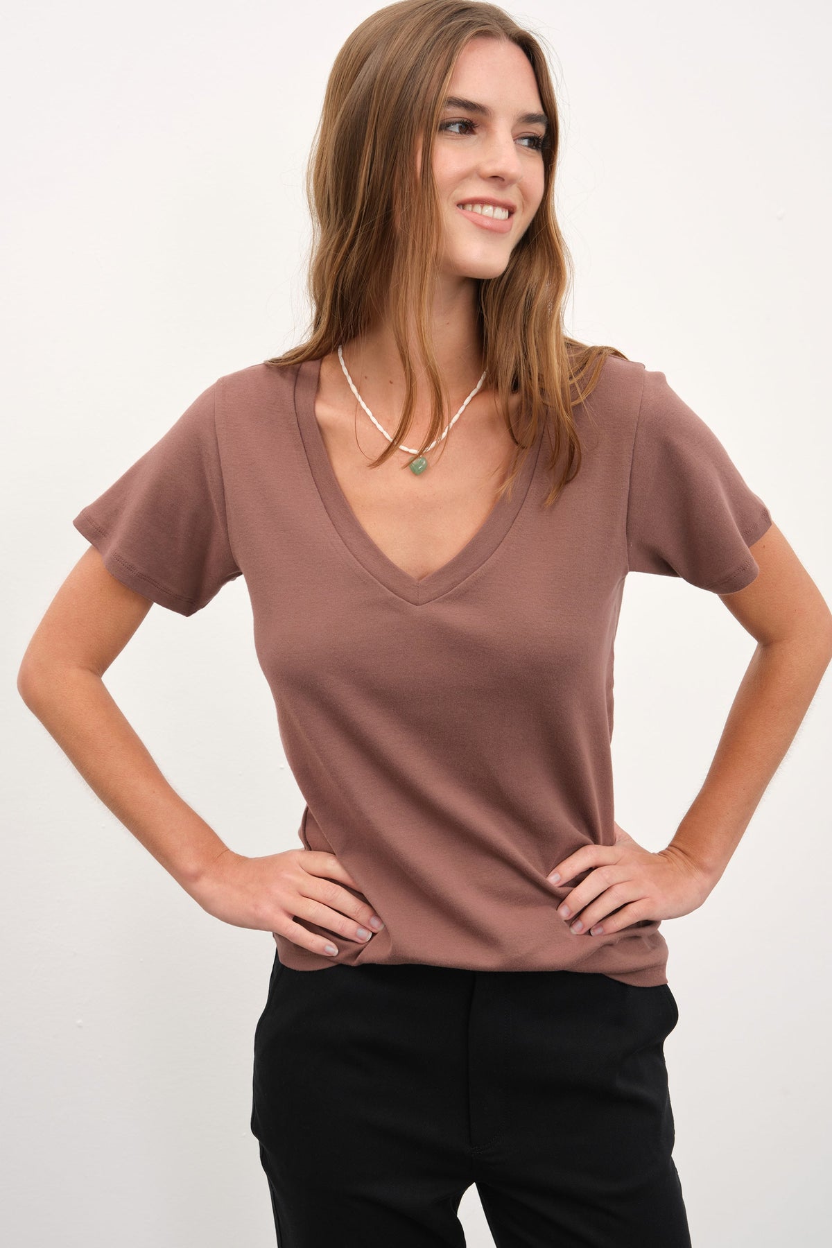 V Neck Fitted T-shirt in Micro-Ribbed Cotton