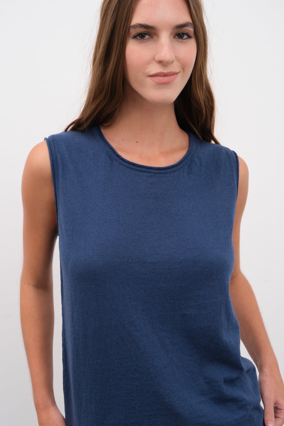 Lightweight Knit Muscle Tee in Cotton/Linen Blend