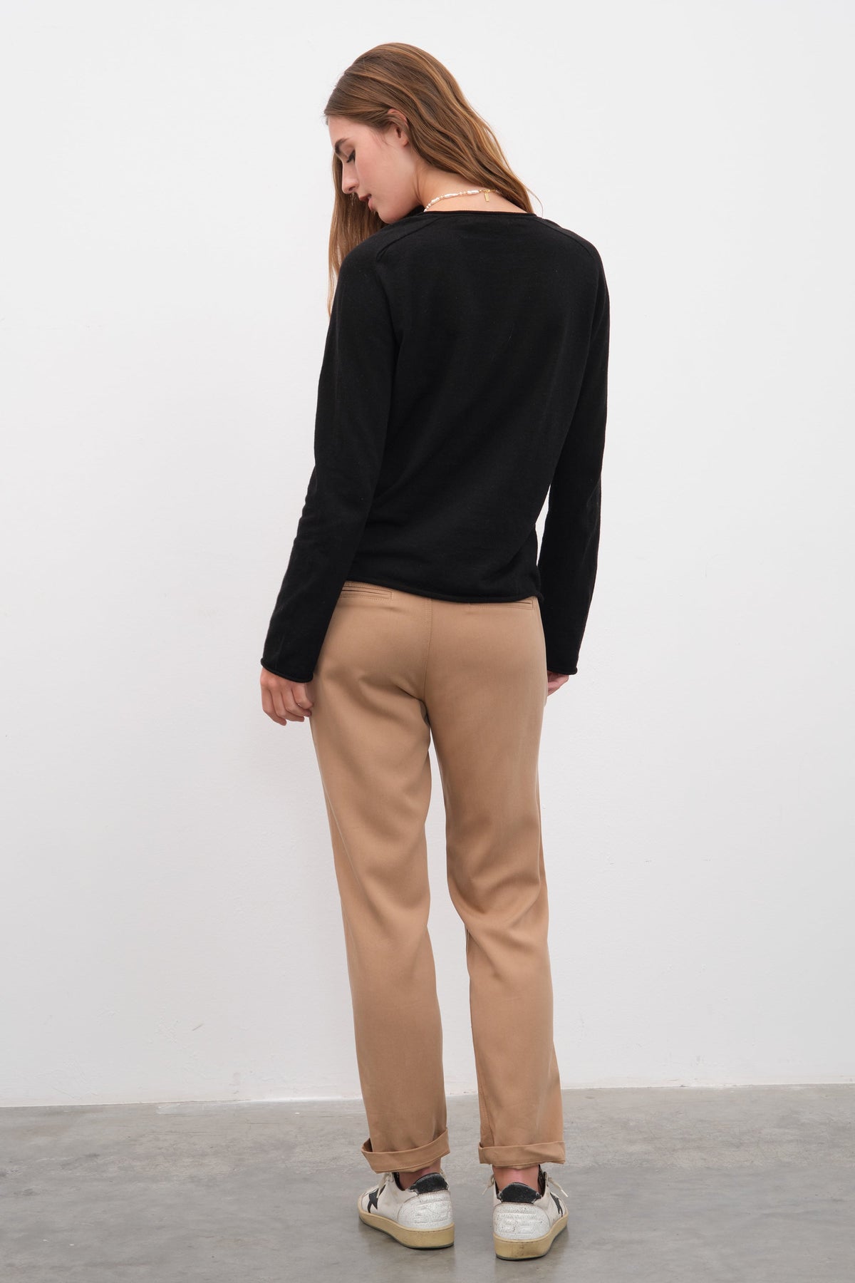 Lightweight V Neck Sweater in Cotton/Linen Blend