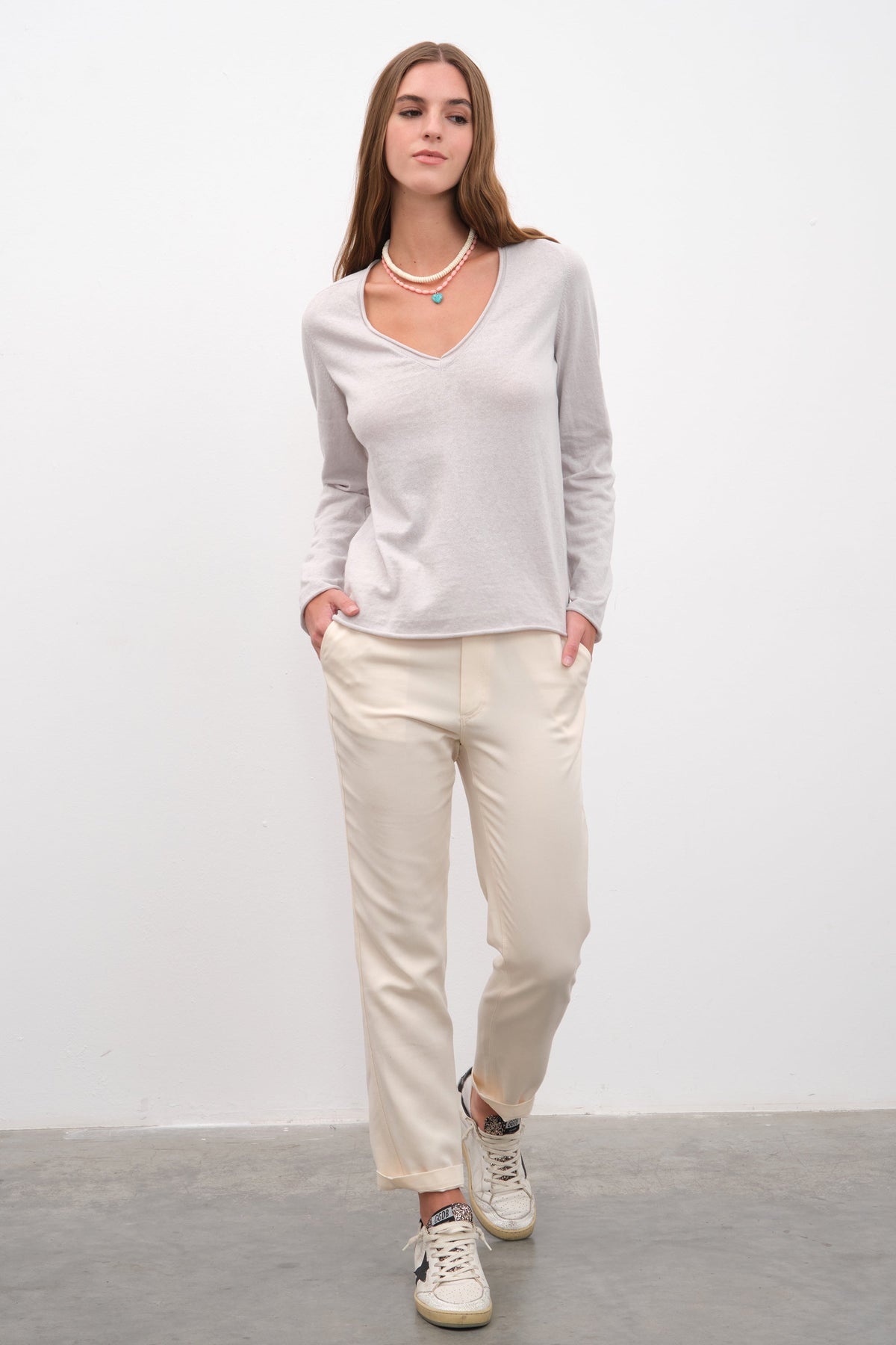 Lightweight V Neck Sweater in Cotton/Linen Blend