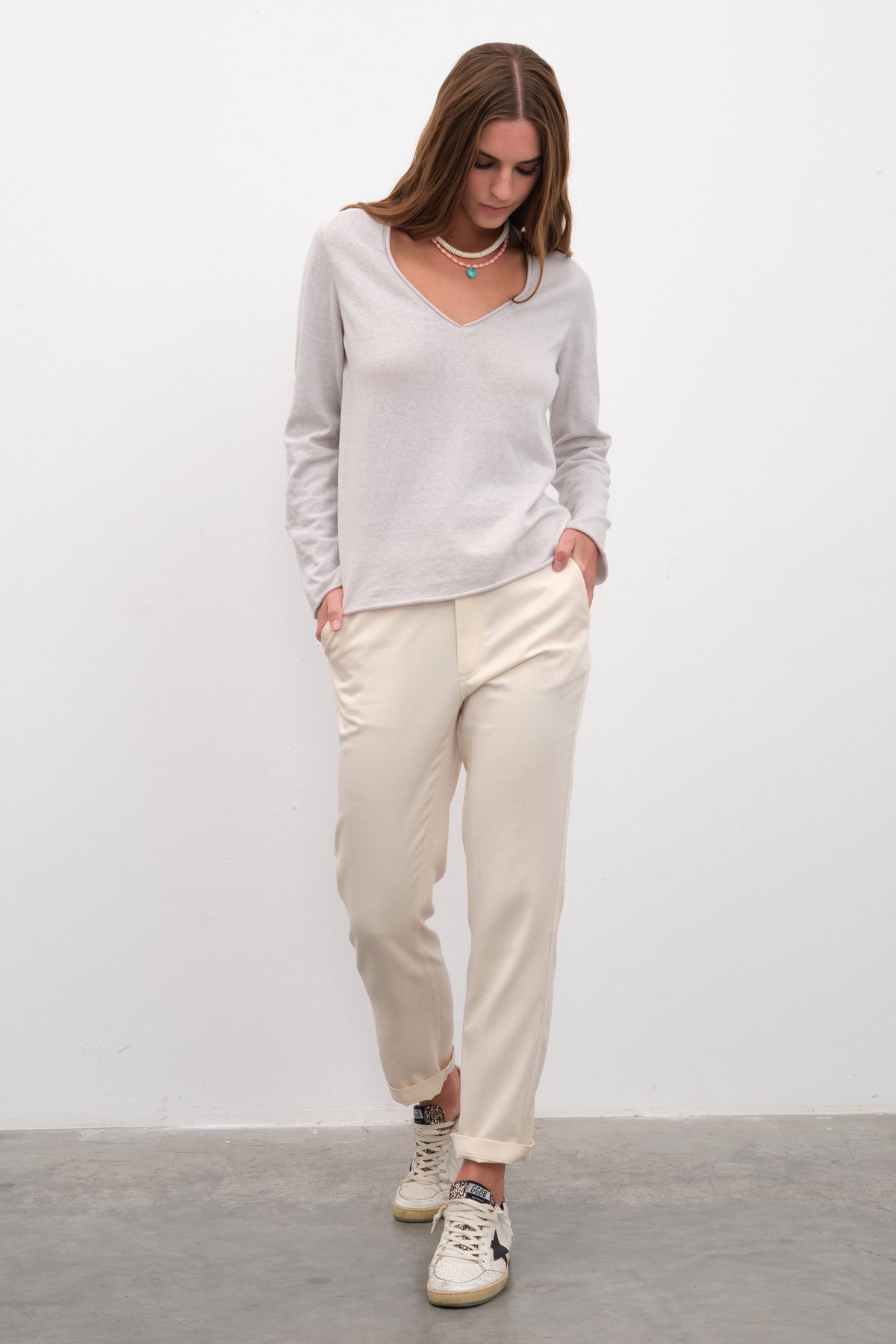 Lightweight V Neck Sweater in Cotton/Linen Blend