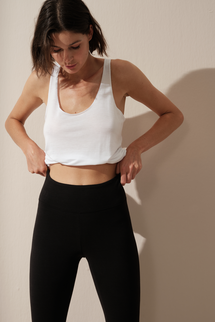 Form-Fitting Capri Leggings in Brushed Cotton