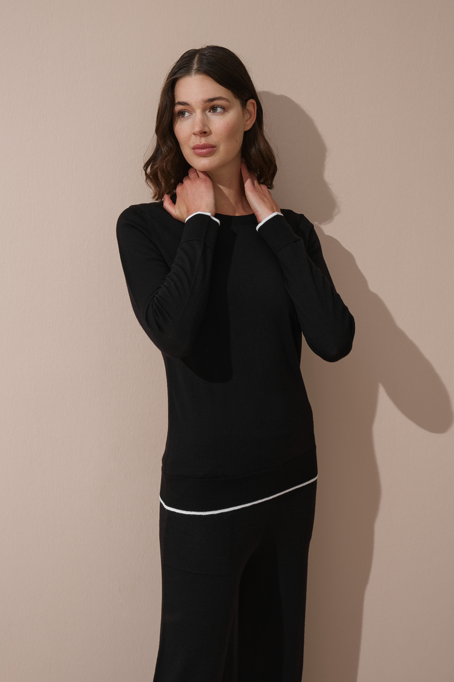 Lighweight Merino Sweater with Contrast Trim