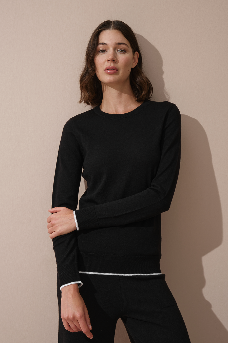 Lighweight Merino Sweater with Contrast Trim