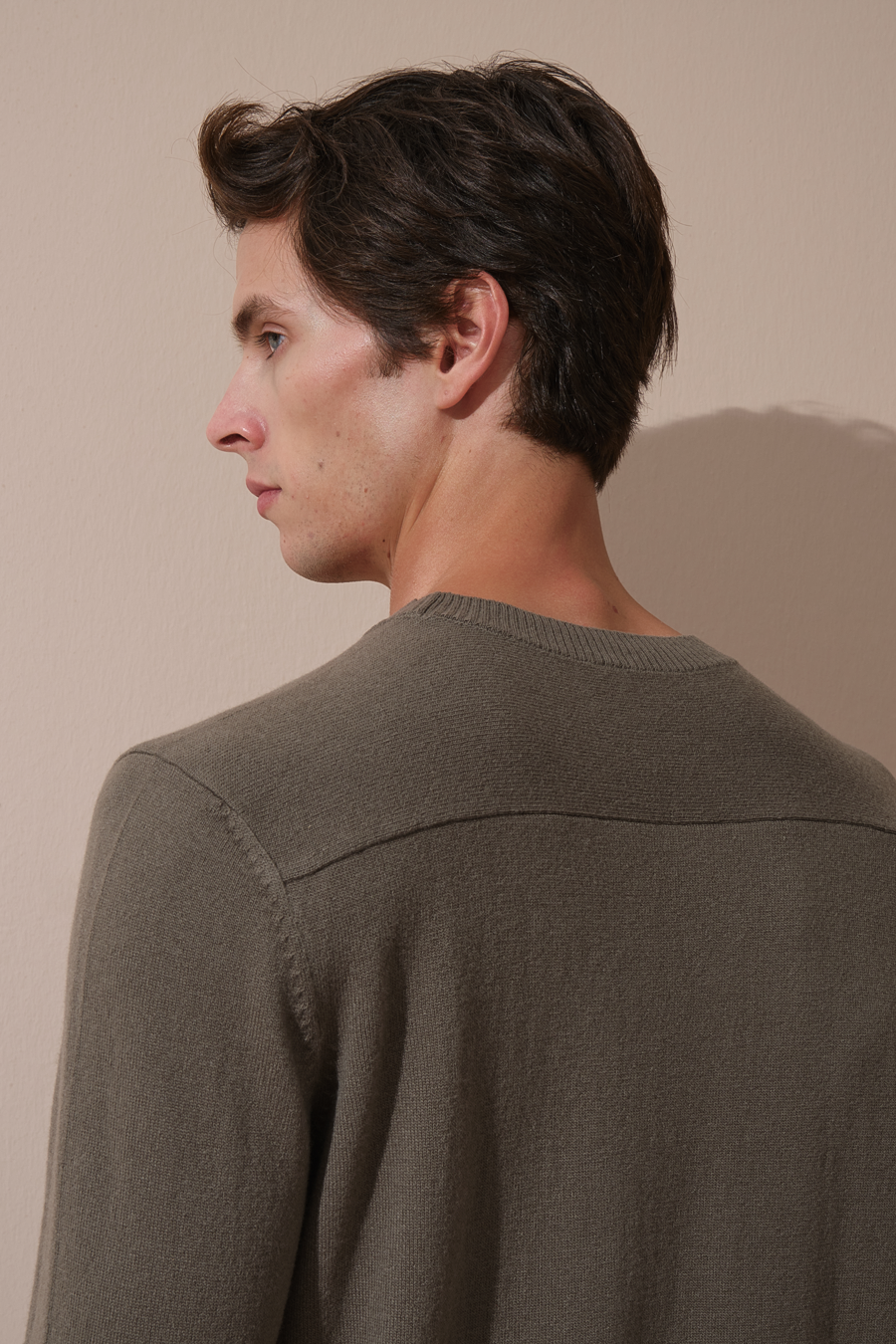 Cashmere Merino Sweater with Shoulder Stitching