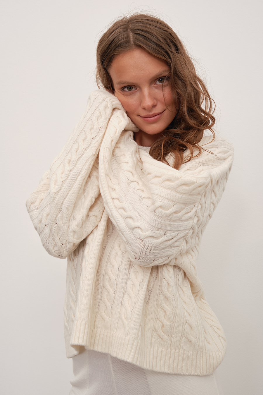 Cable Knit Cropped Sweater