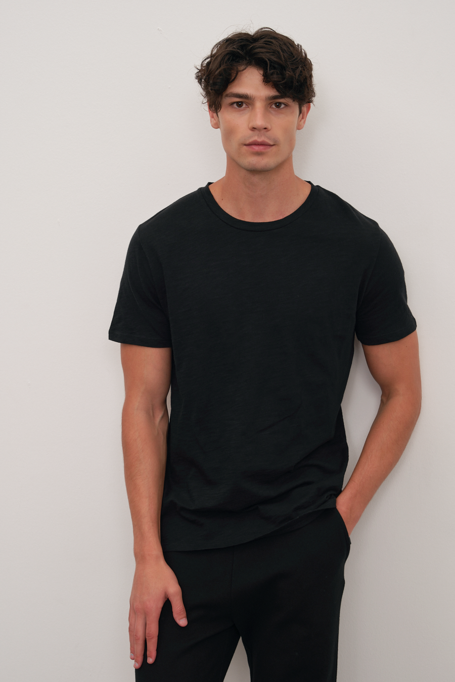 Crew Neck Unisex T-shirt in Slub Cotton