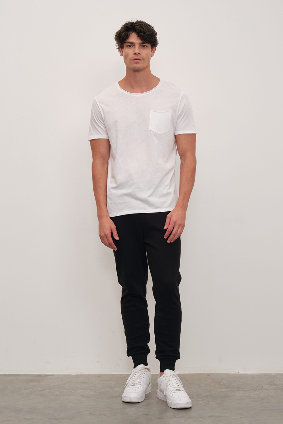 Raw Edge Pocket T-shirt in Lightweight Cotton