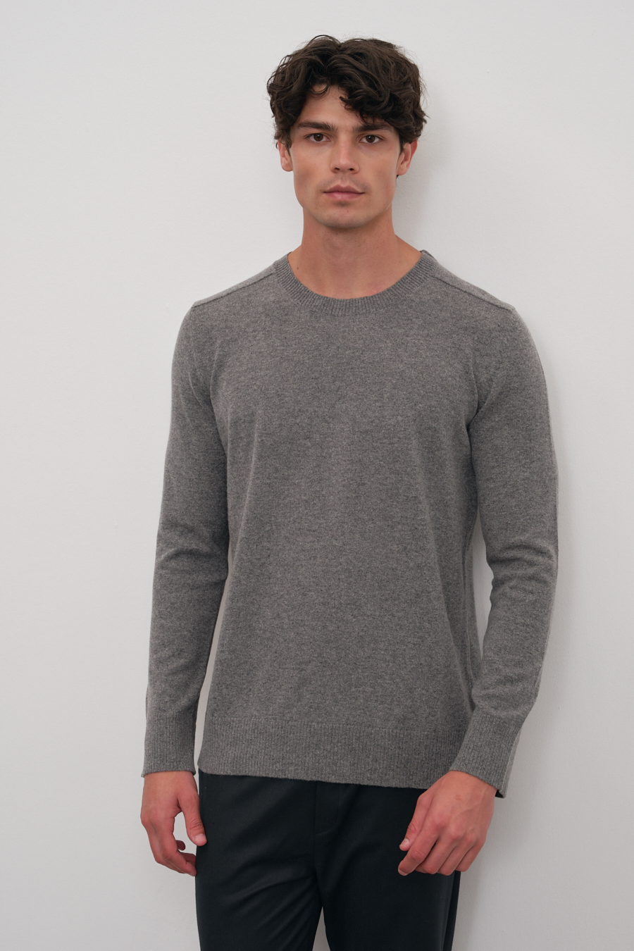 Cashmere Merino Sweater with Shoulder Stitching