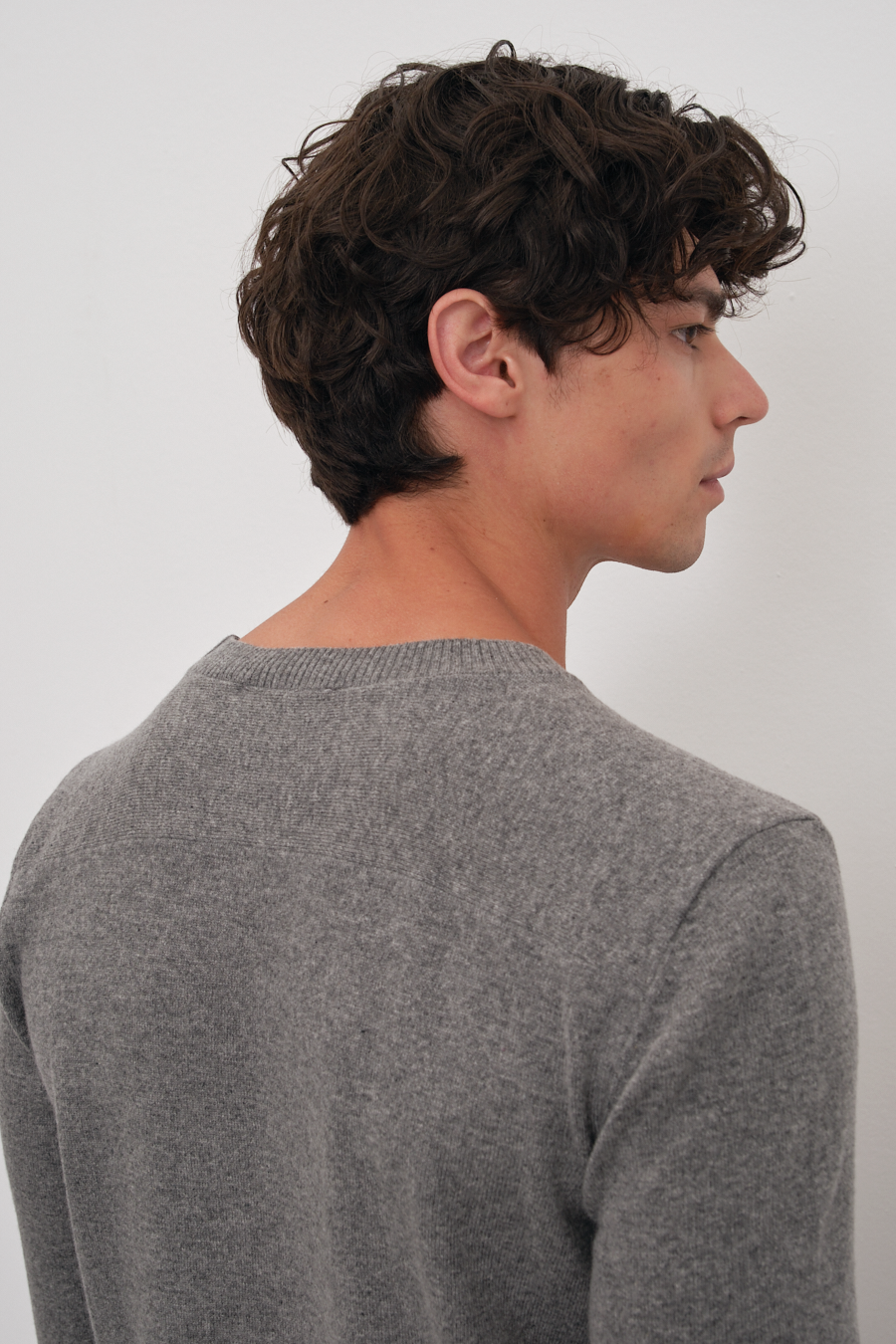 Cashmere Merino Sweater with Shoulder Stitching