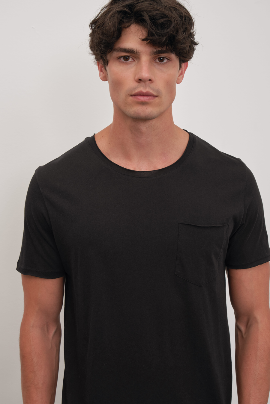 Raw Edge Pocket T-shirt in Lightweight Cotton