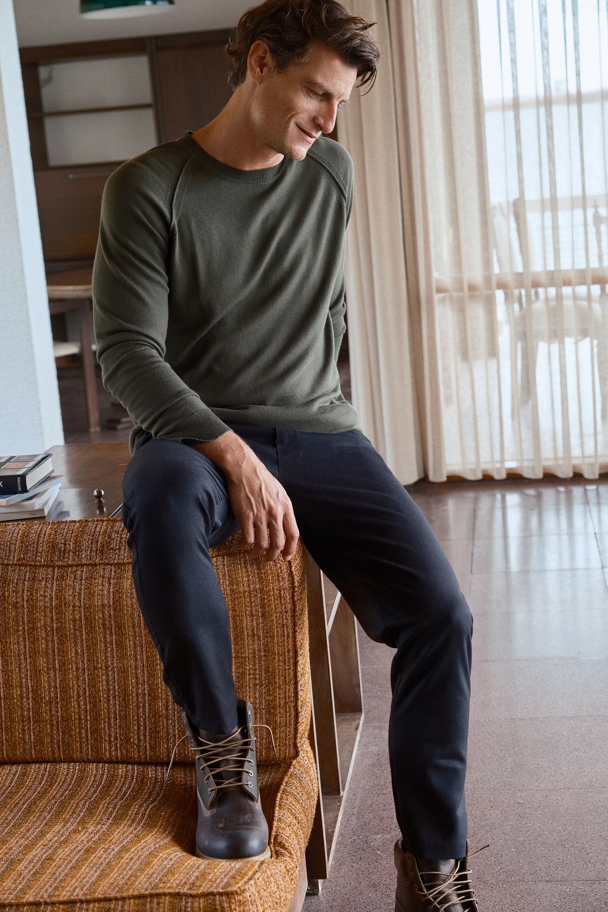 Lightweight Cashmere-Merino Raglan-Sleeve Unisex Sweater