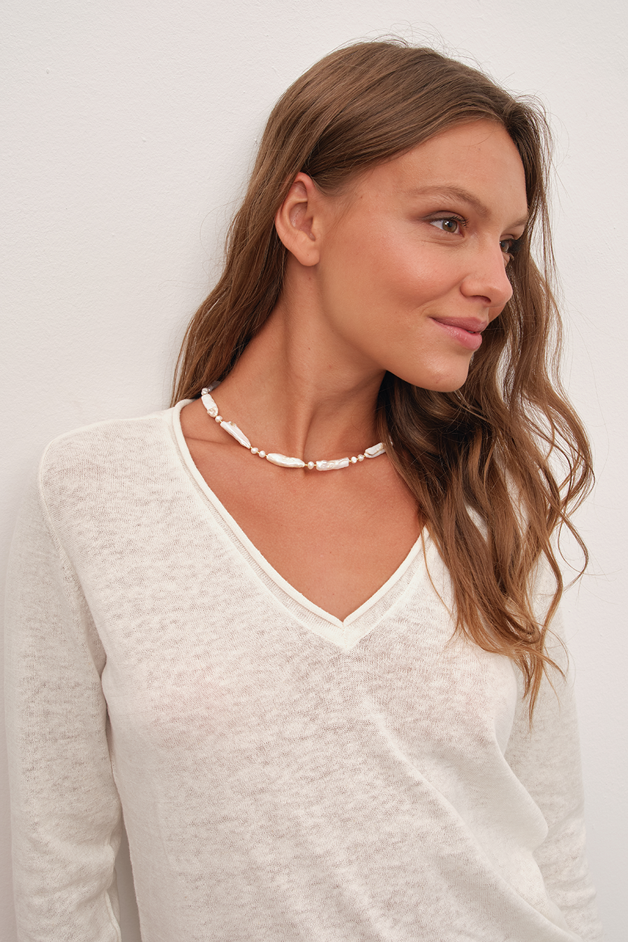 Lightweight V Neck Sweater in Cotton/Linen Blend