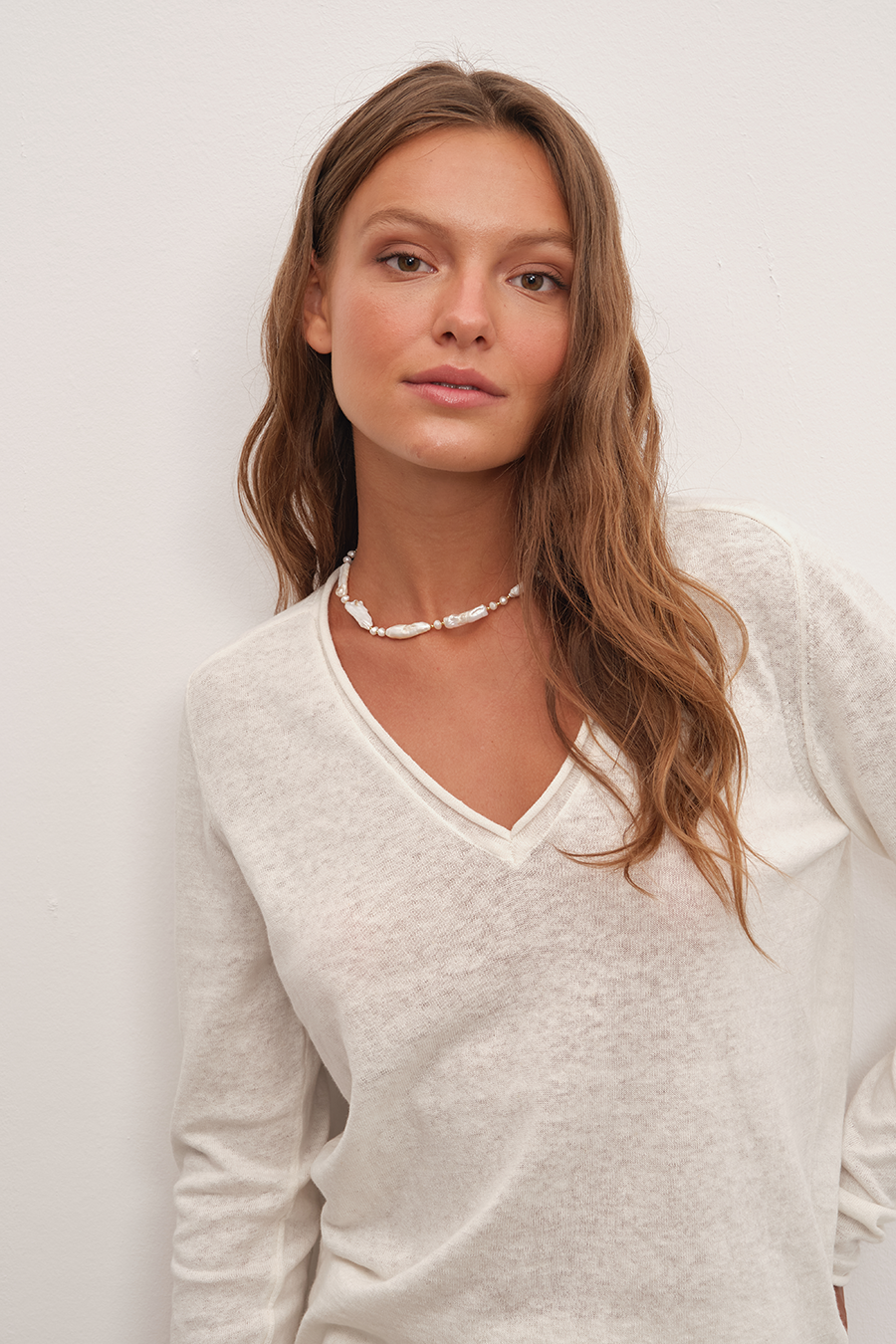 Lightweight V Neck Sweater in Cotton/Linen Blend