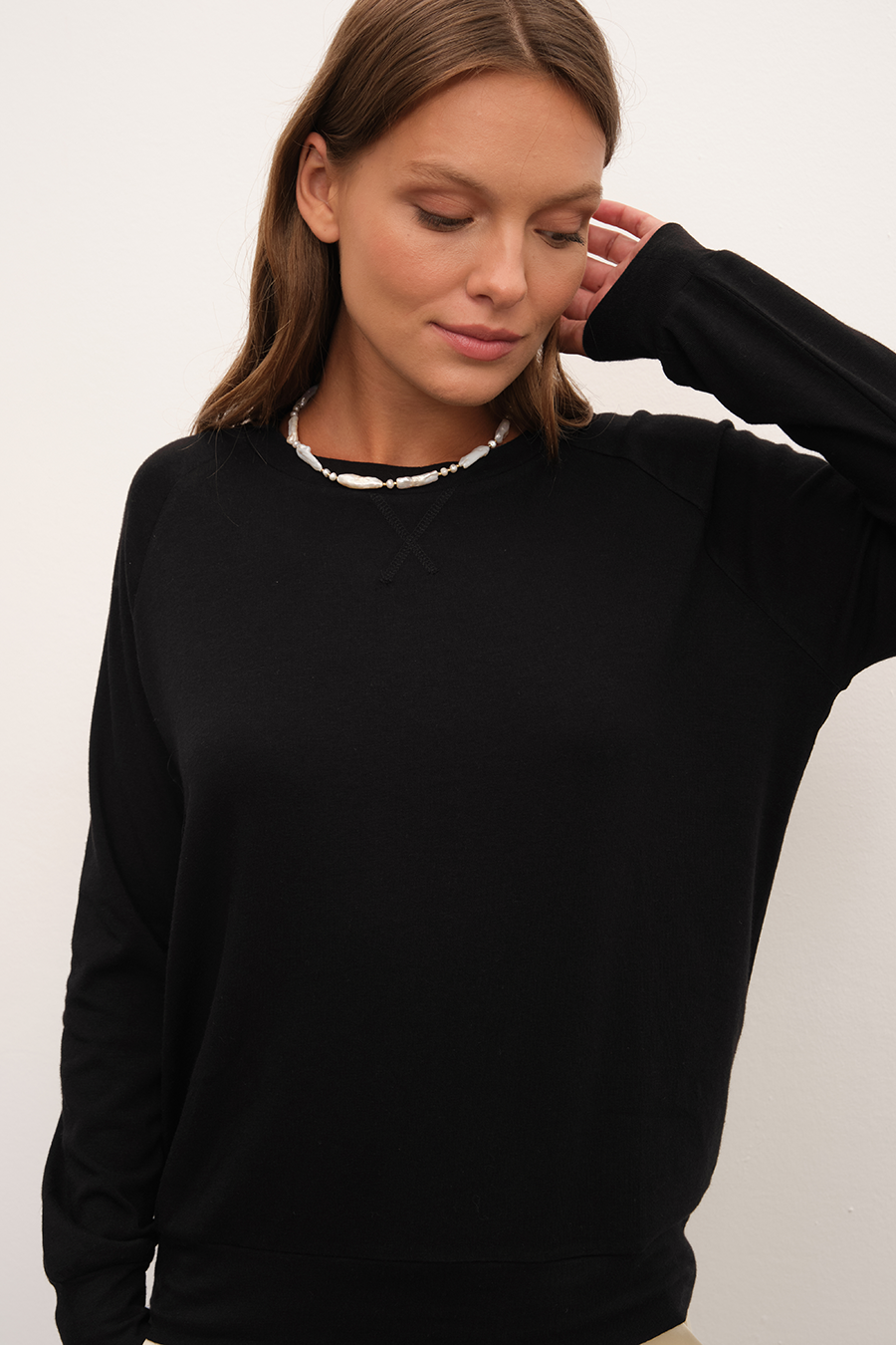 Lightweight Raglan Sweatshirt in Tri-Blend