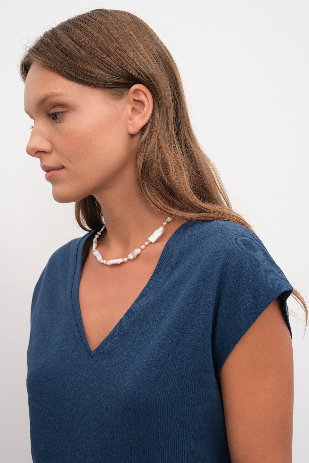 V Neck Tee in Cotton/Linen Blend