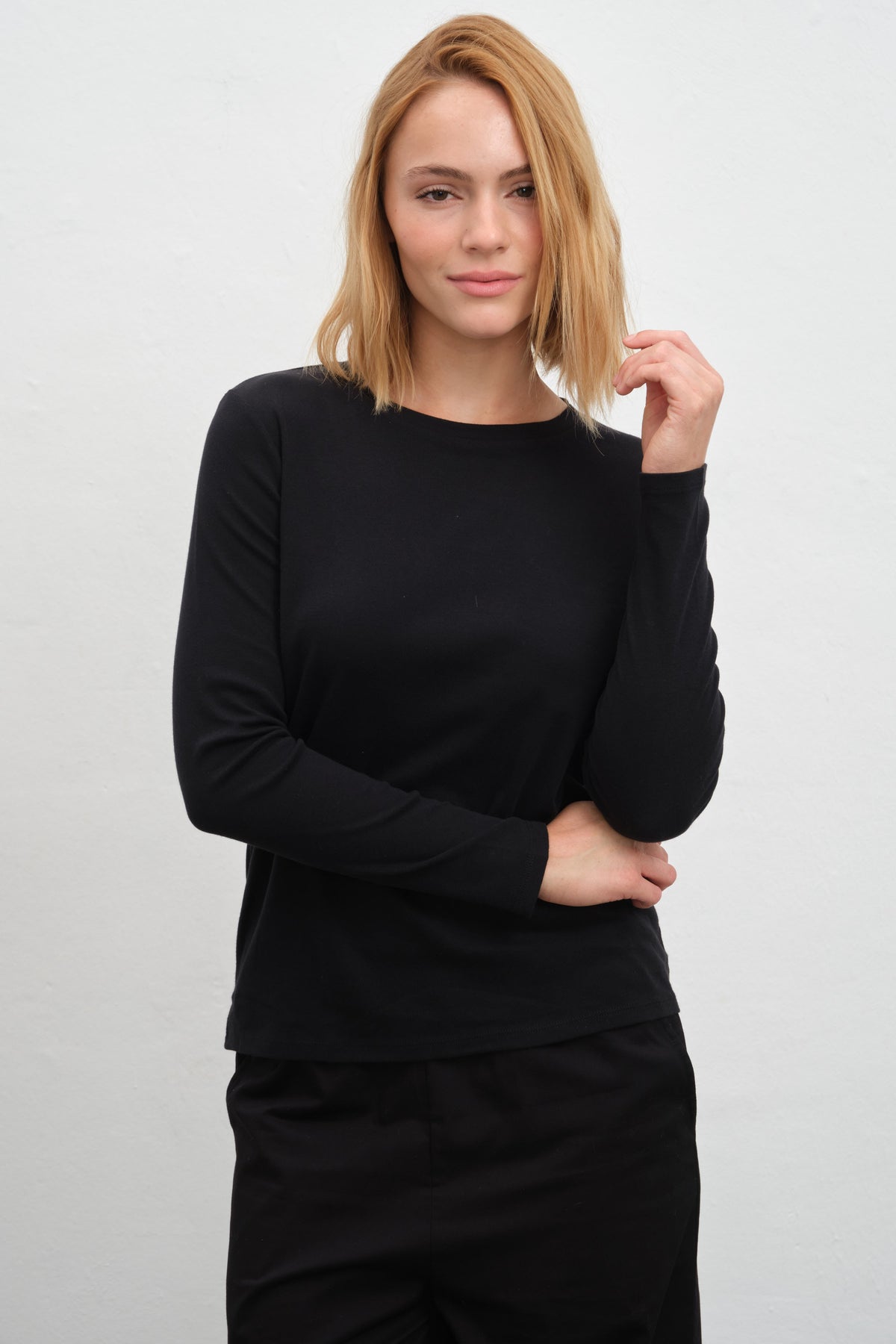 Long-Sleeve Fitted T-shirt in Micro-Ribbed Cotton