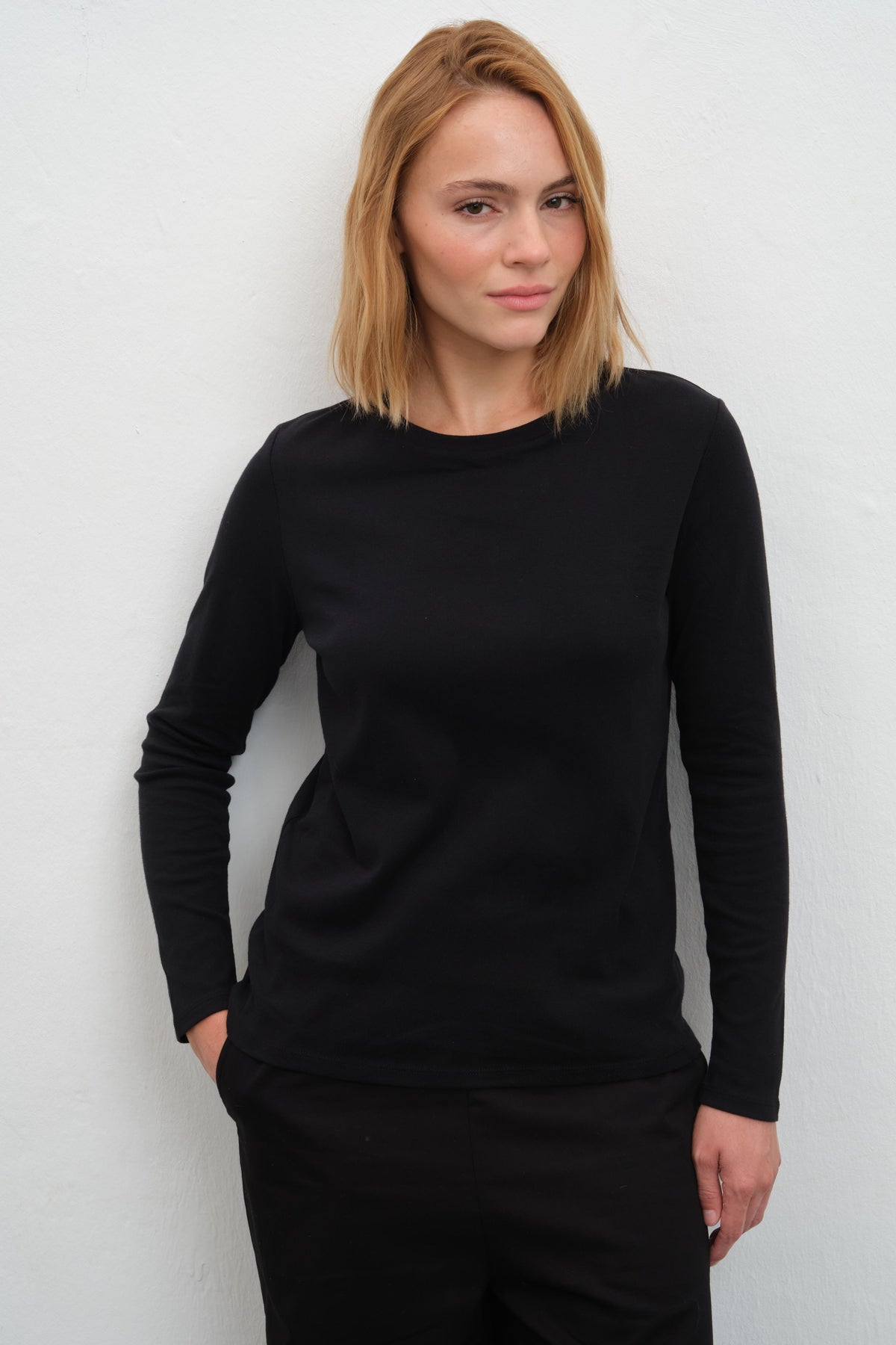 Long-Sleeve Fitted T-shirt in Micro-Ribbed Cotton
