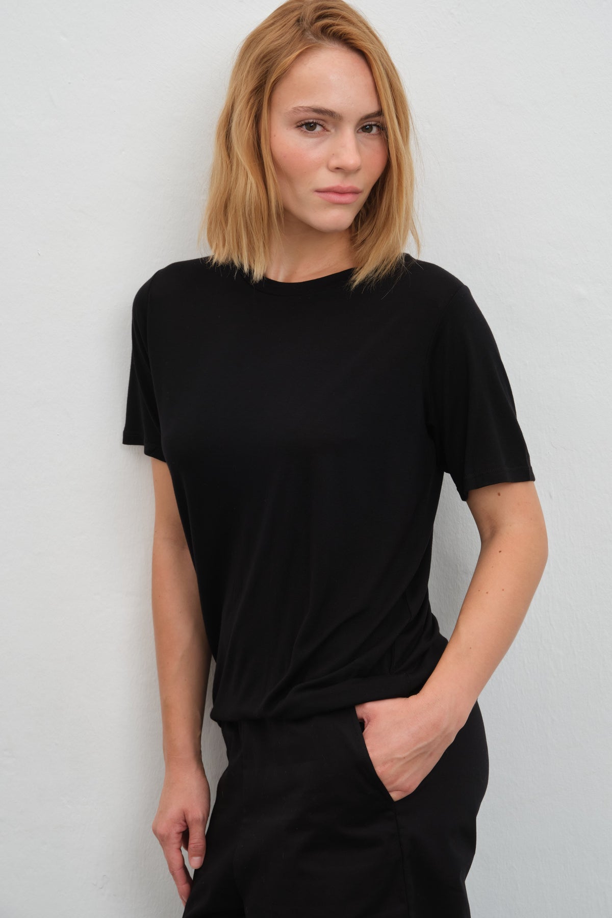 FeatherWeight Crew-Neck T-Shirt in Lyocell (TENCEL™)