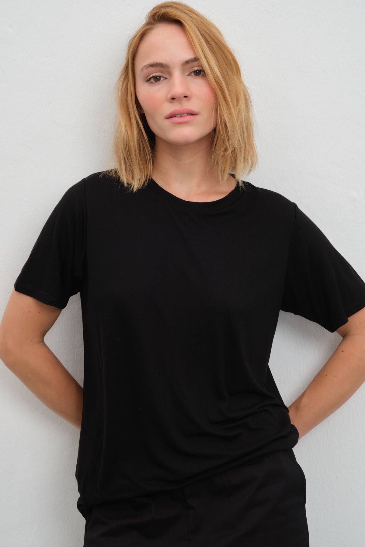 FeatherWeight Crew-Neck T-Shirt in Lyocell (TENCEL™)