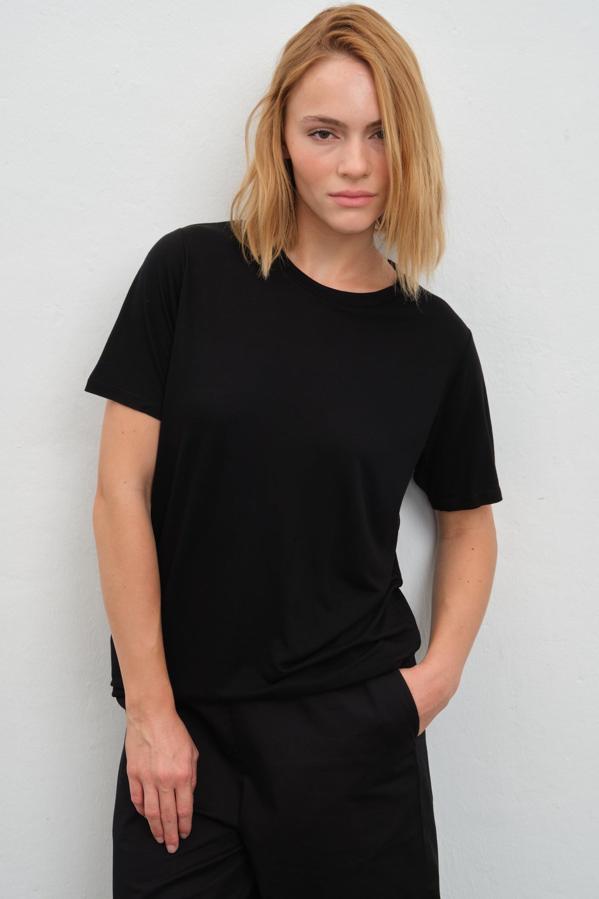 FeatherWeight Crew-Neck T-Shirt in Lyocell (TENCEL™)