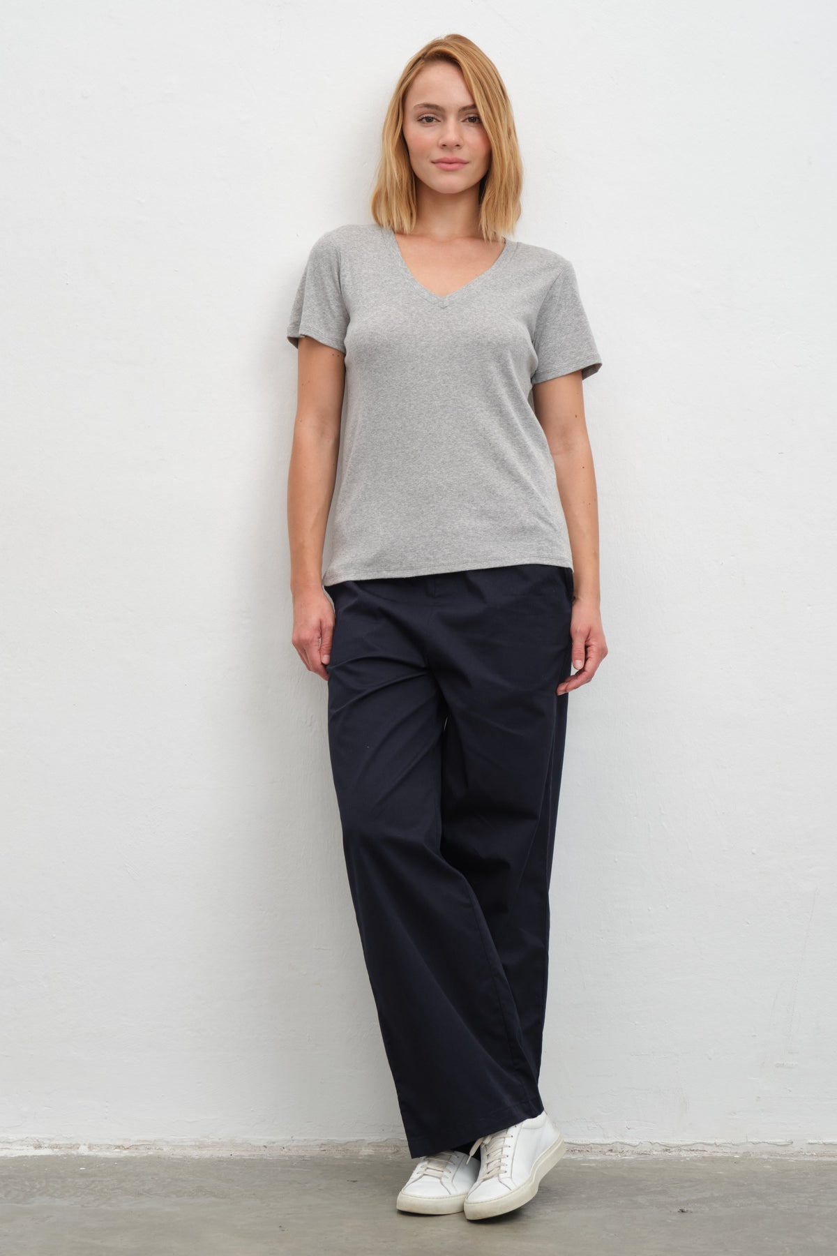 V-Neck Fitted T-shirt in Micro-Ribbed Cotton