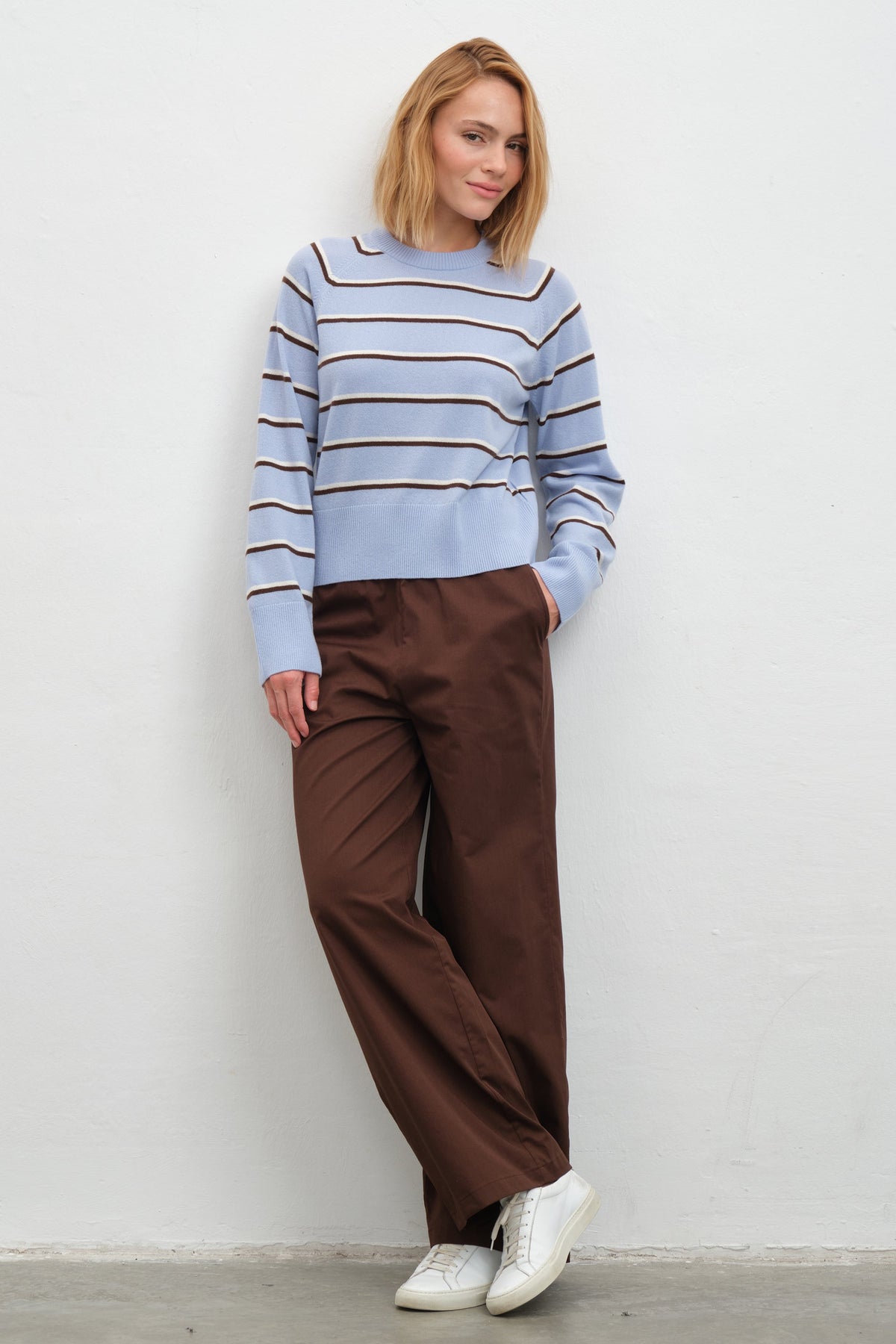 Pull-On Pants in Cotton Gabardine