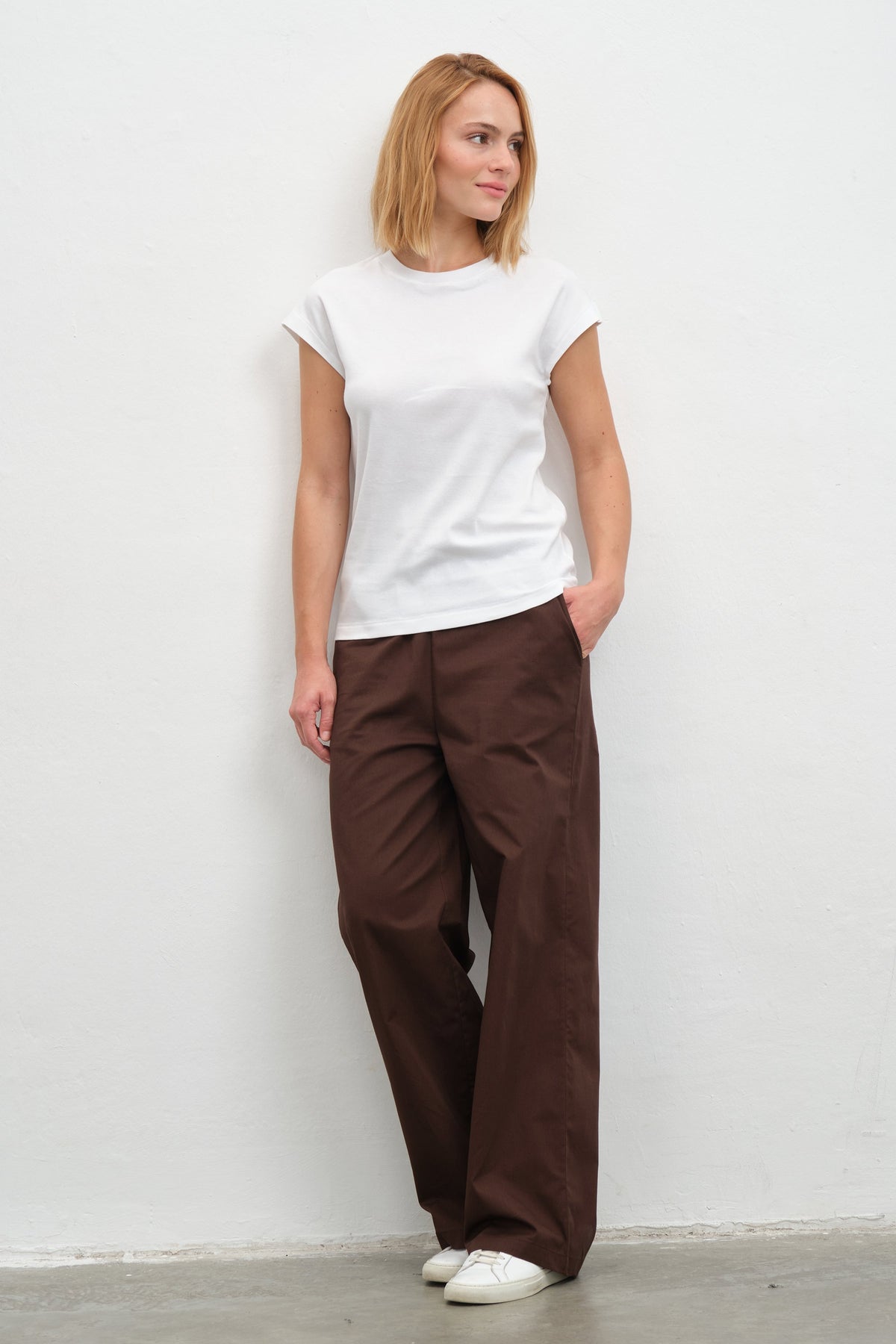 Pull-On Pants in Cotton Gabardine