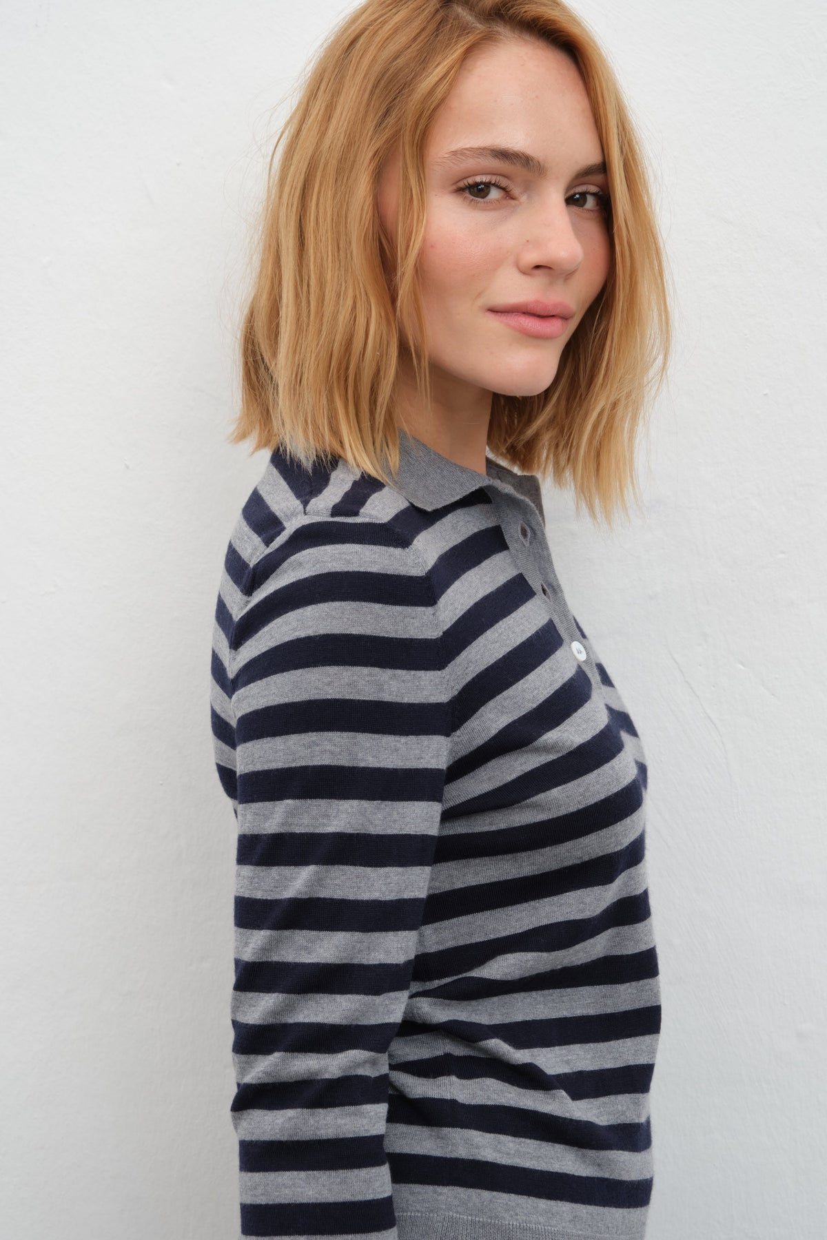 Lightweight Cashmere-Merino Polo-Neck Fitted Sweater