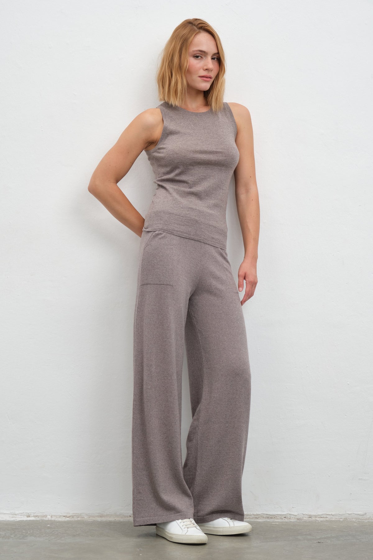 Lightweight Merino-Wool Wide-Leg Pants