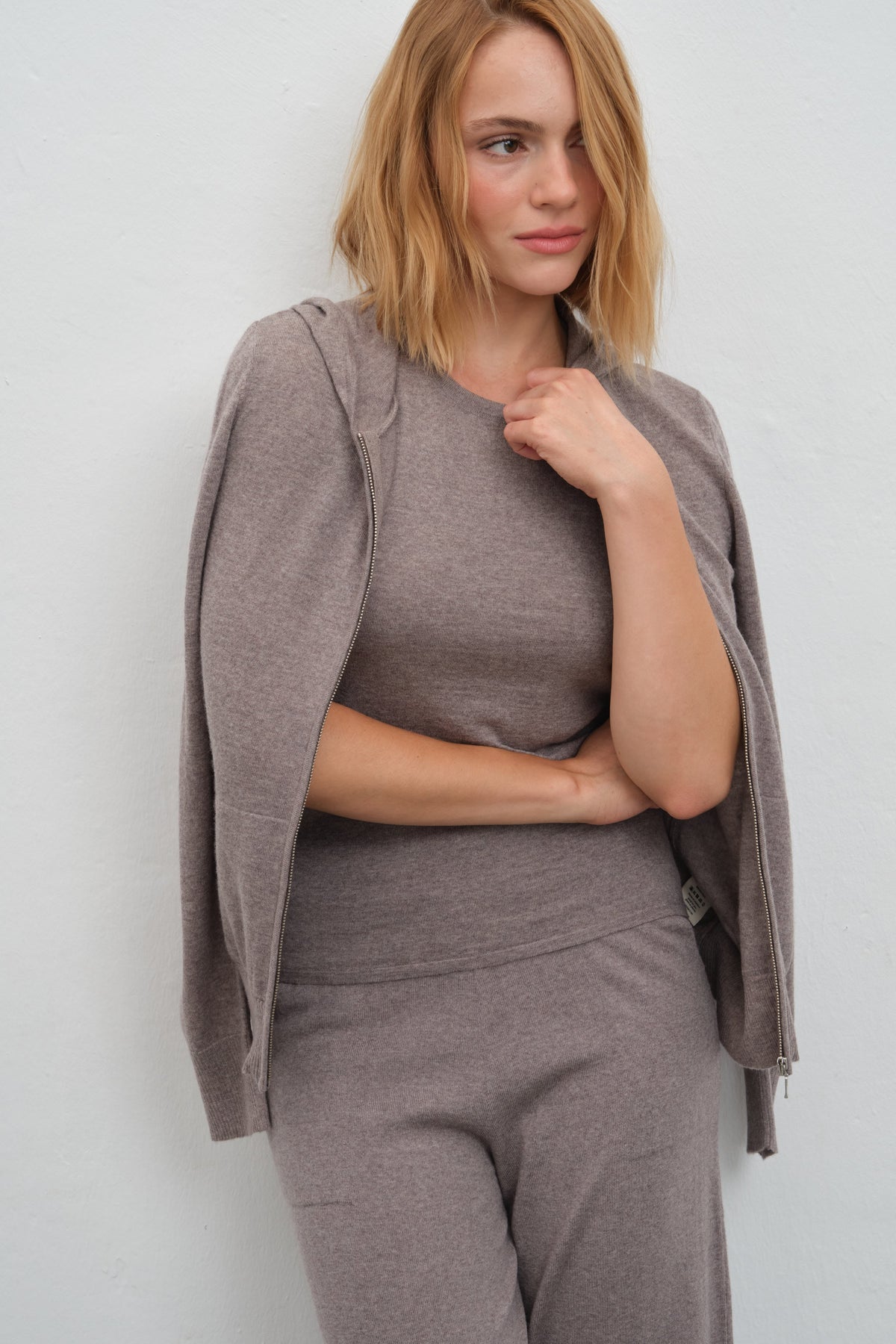 Lightweight Merino Full-Zip Hoodie