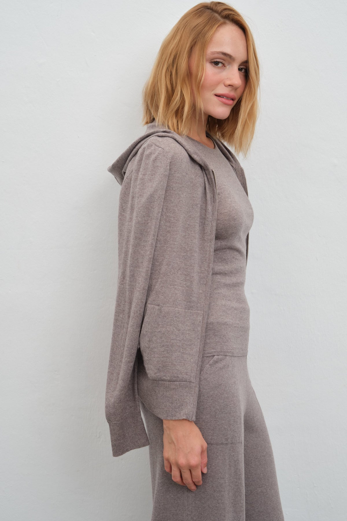 Lightweight Merino Full-Zip Hoodie