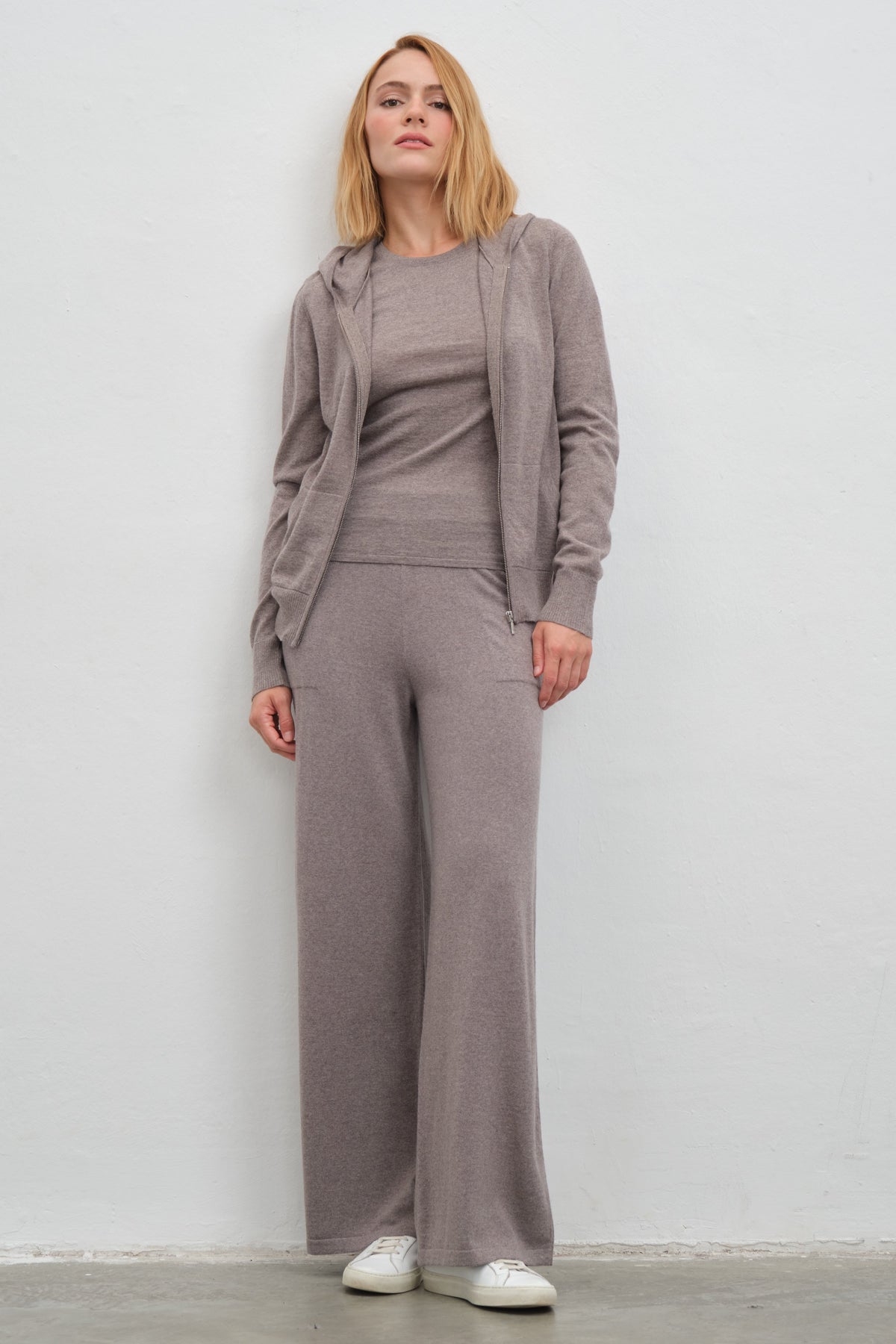 Lightweight Merino-Wool Wide-Leg Pants