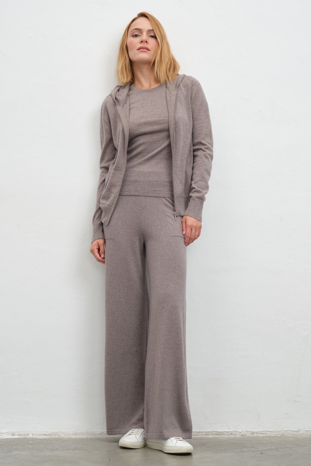 Lightweight Merino-Wool Wide-Leg Pants