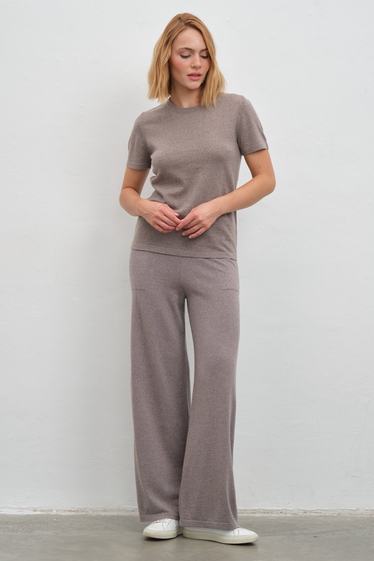 Lightweight Merino-Wool Wide-Leg Pants