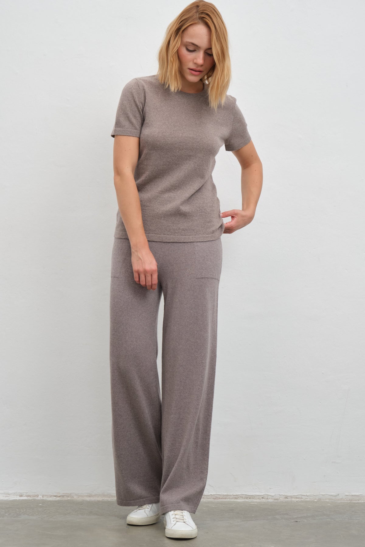 Lightweight Merino-Wool Wide-Leg Pants