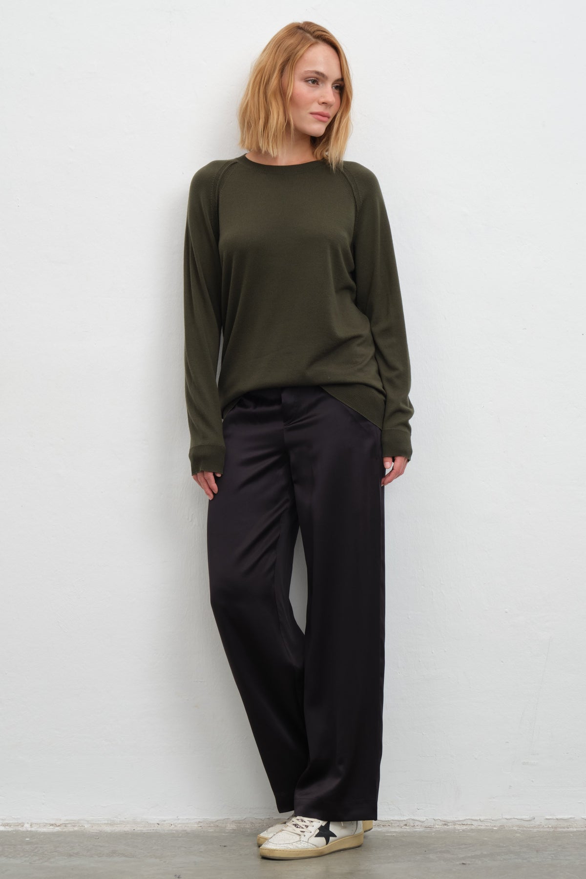 Lightweight Cashmere-Merino Raglan-Sleeve Unisex Sweater