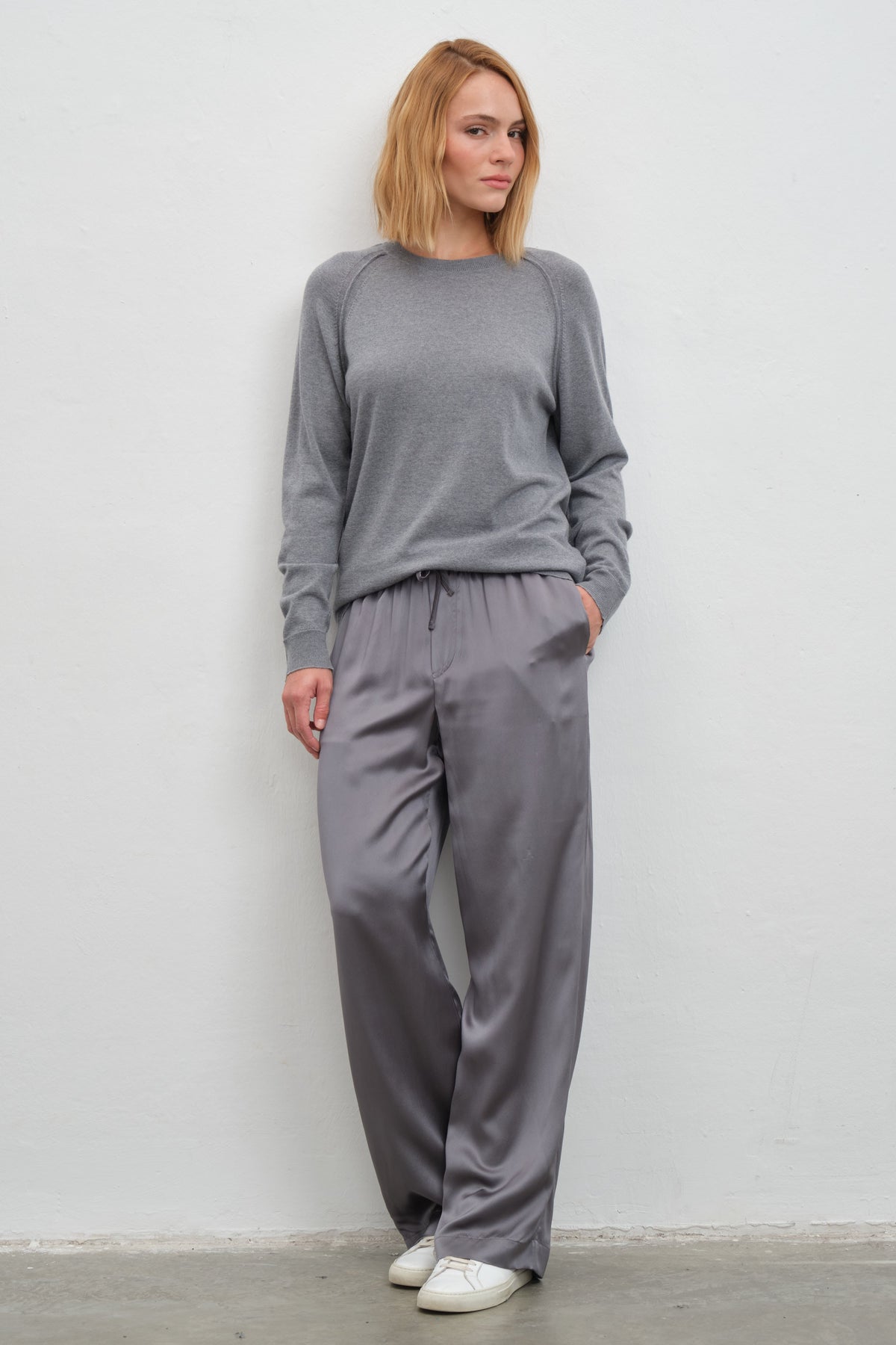 Lightweight Cashmere-Merino Raglan-Sleeve Unisex Sweater