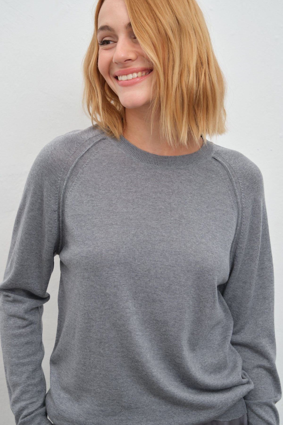 Lightweight Cashmere-Merino Raglan-Sleeve Unisex Sweater