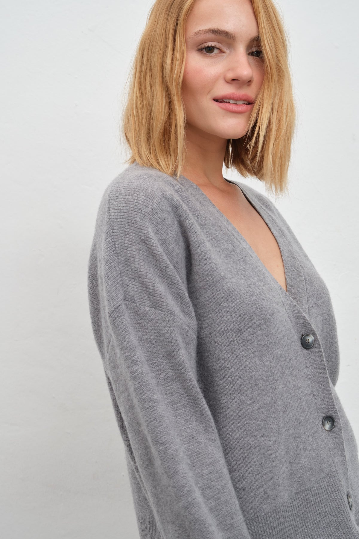 Merino Ribbed Cropped Cardigan