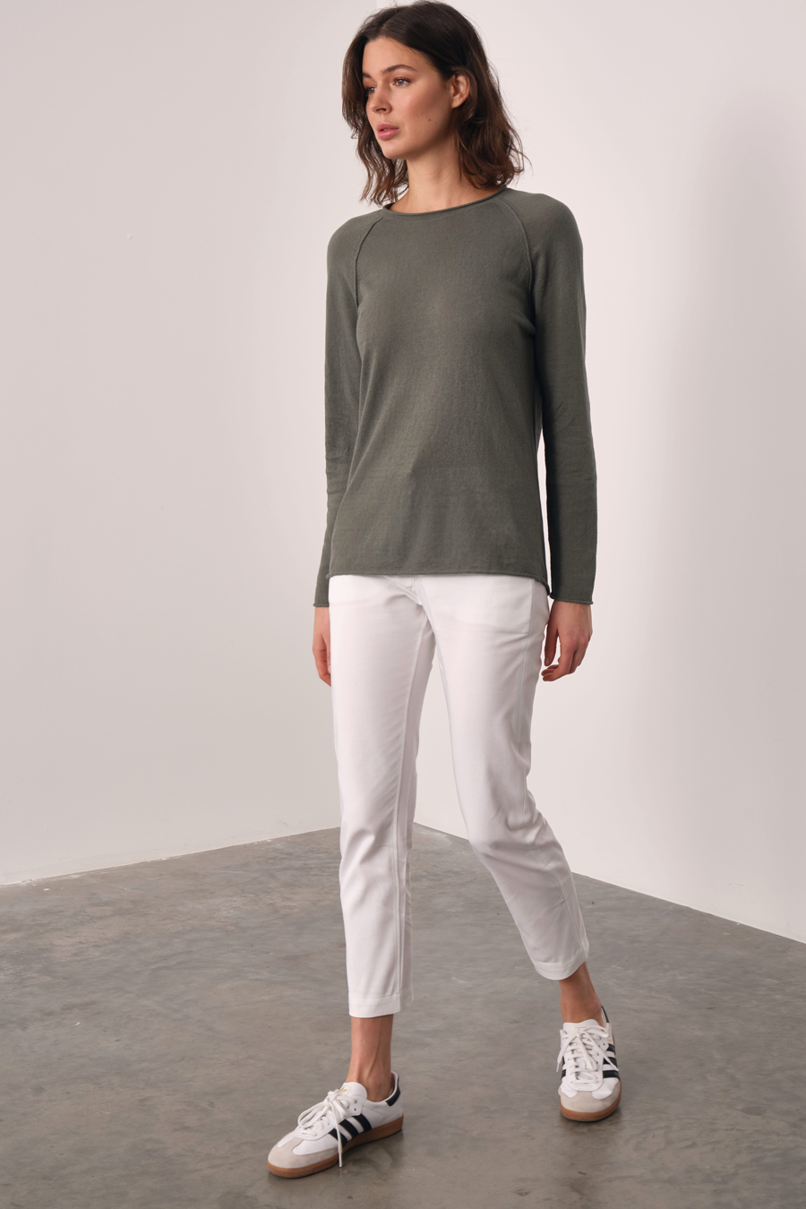 Raglan Sleeve Lightweight Unisex Sweater in Cotton/Linen Blend