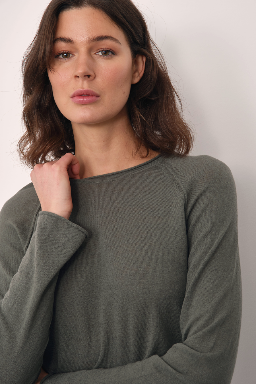 Raglan Sleeve Lightweight Unisex Sweater in Cotton/Linen Blend