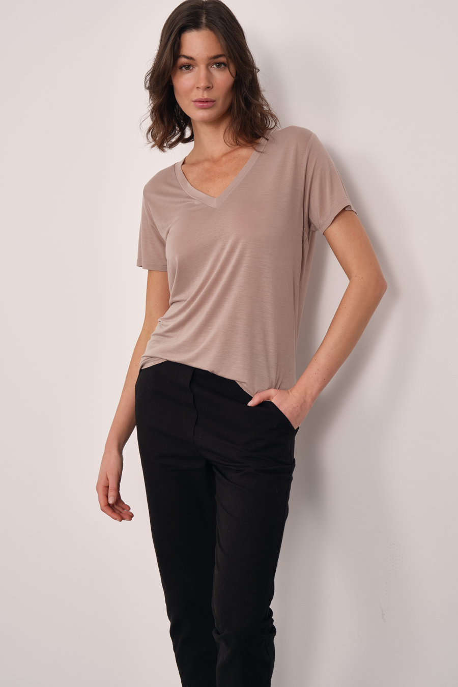 V Neck T-shirt in Lyocell (TENCEL™)