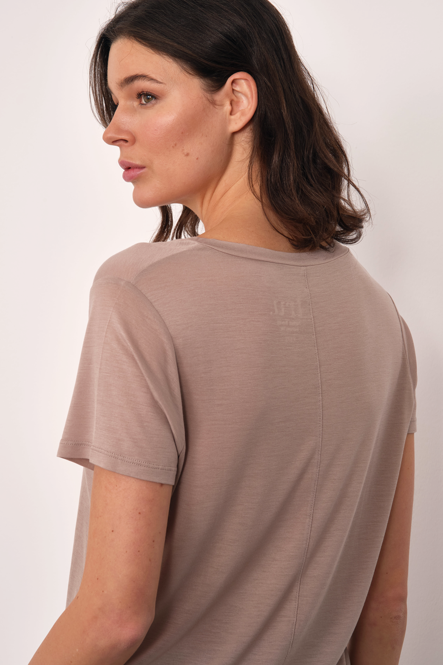 V Neck T-shirt in Lyocell (TENCEL™)